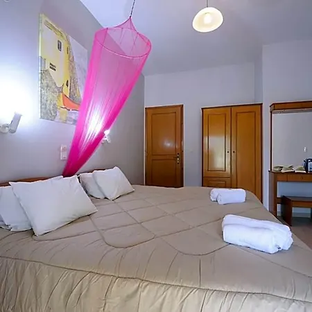 Elias & Vasili House 2*